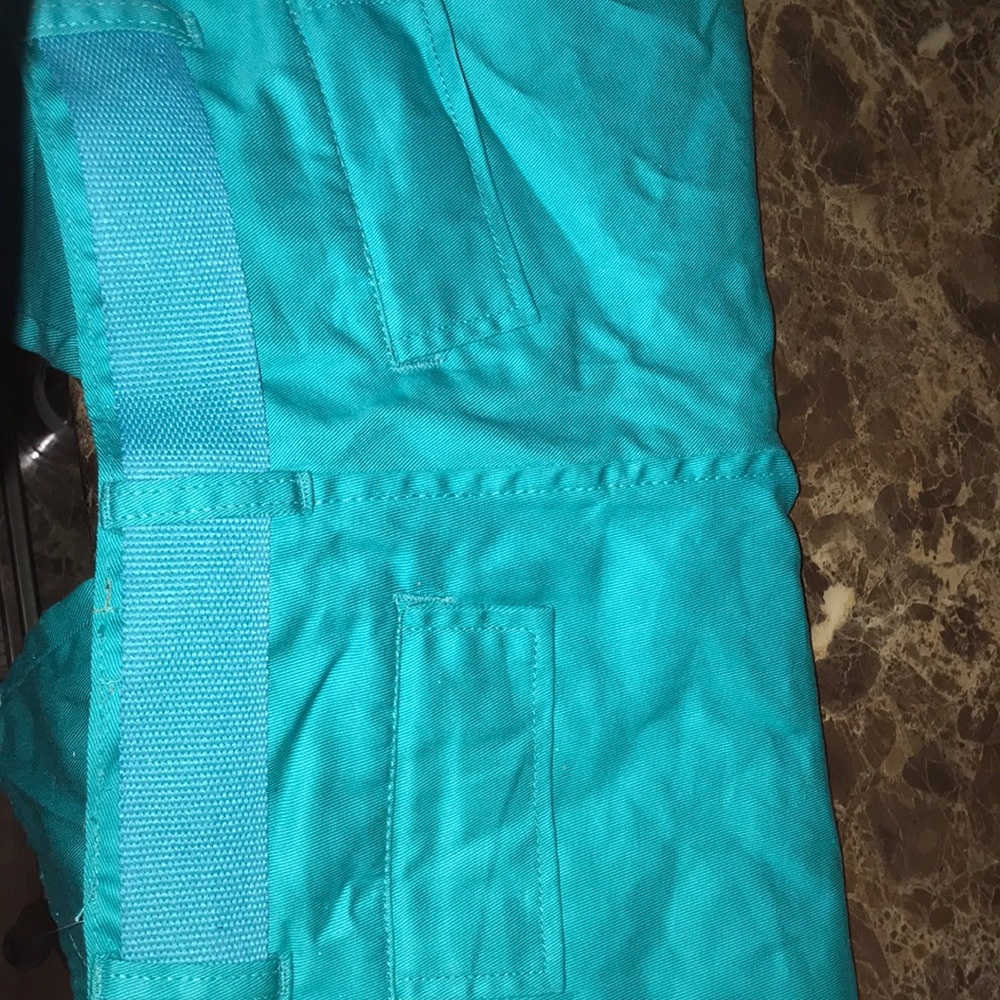 Shorts - Picture 6 of 8